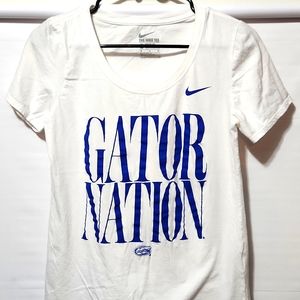 Nike Tee Athletic Cut Women's Florida Gators T-shirt Size M B21